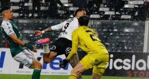 Colo Colo y Puerto Montt vuelven a suspender el cierre de su llave en Copa Chile