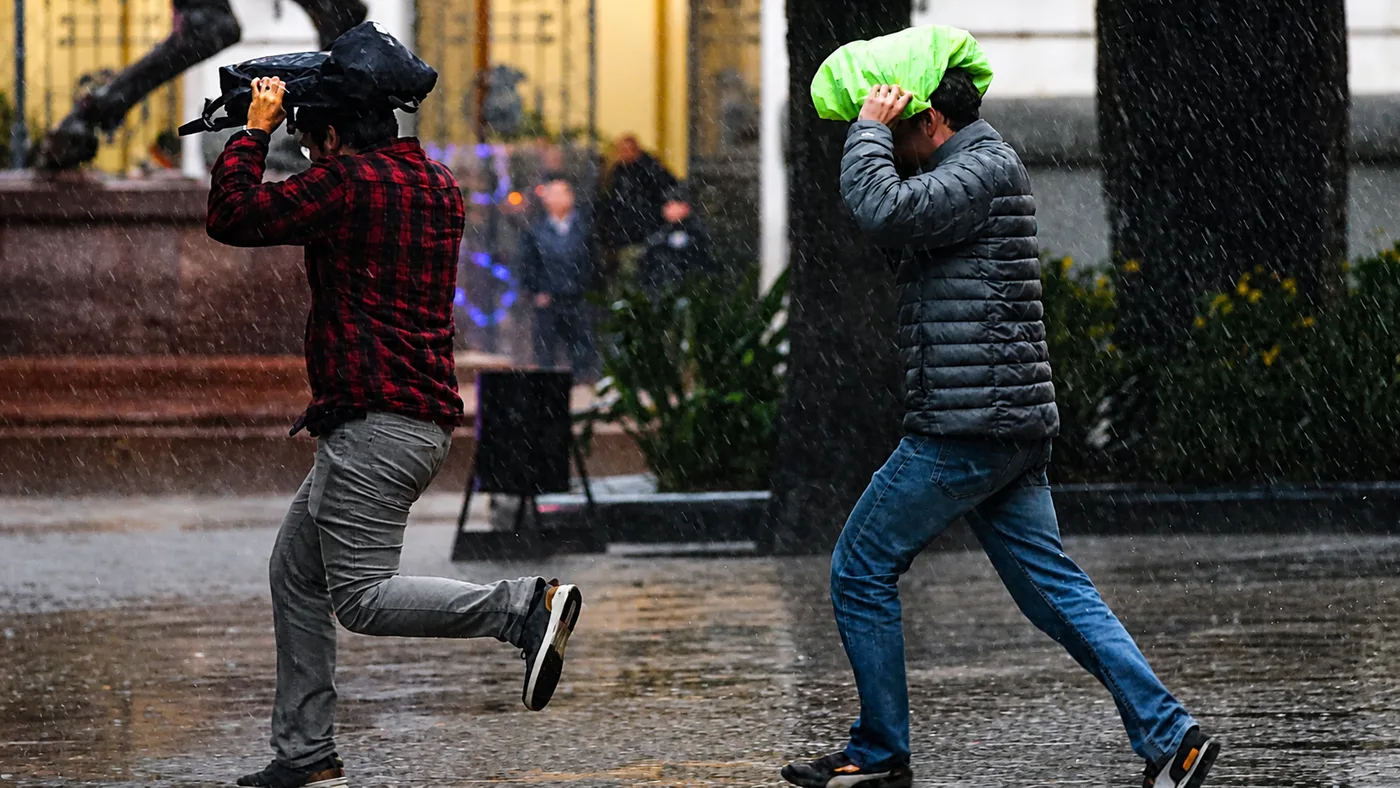 DMC advierte nuevo sistema frontal con lluvias intensas, granizo y tormentas eléctricas