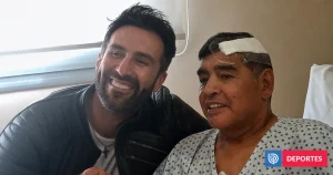 Fiscalía argentina solicita hasta 12 años de cárcel para el equipo médico de Maradona