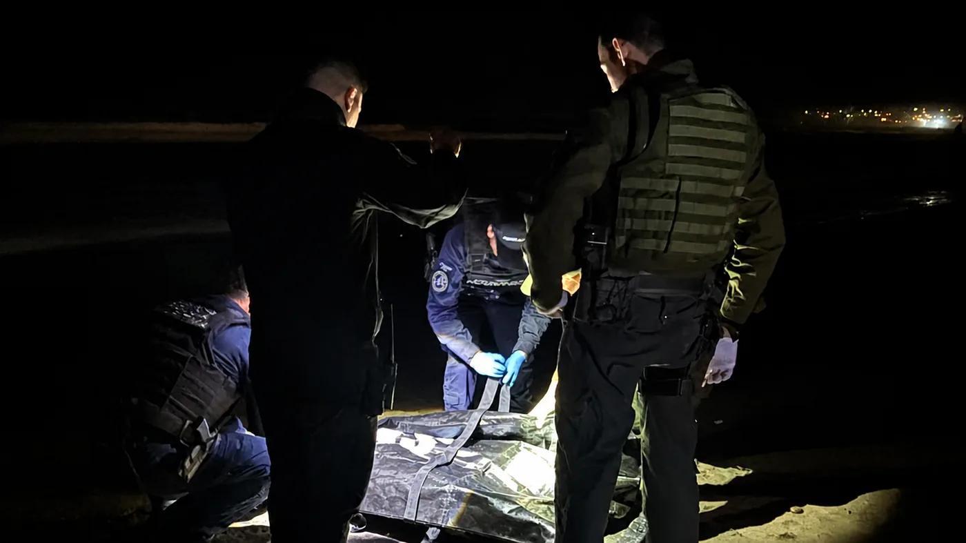Investigan identidad de mujer hallada muerta en la costa de Cachagua
