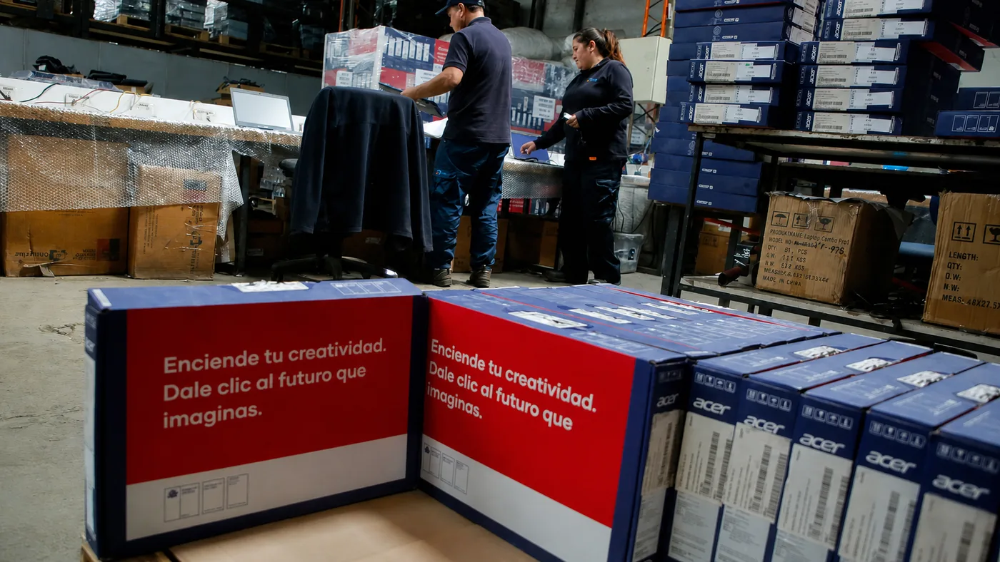 Jaime Araya cuestiona el fin de “Elijo mi PC” y advierte despidos en la educación pública