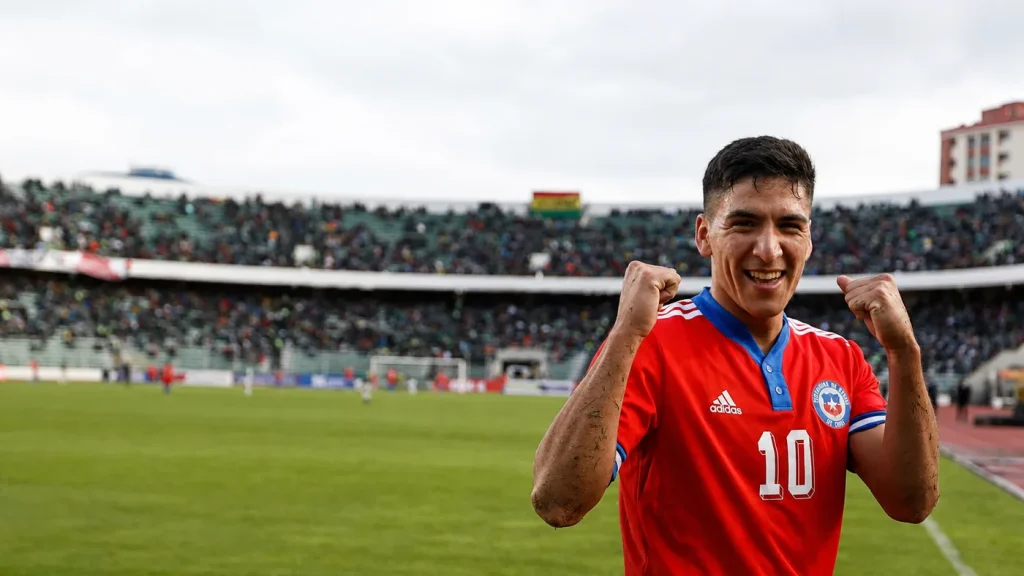 Marcelino Núñez abandonó la concentración de La Roja tras quedar relegado ante Estados Unidos