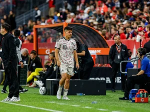 Marcelino Núñez dejó la concentración de La Roja sin avisar a Nicolás Córdova