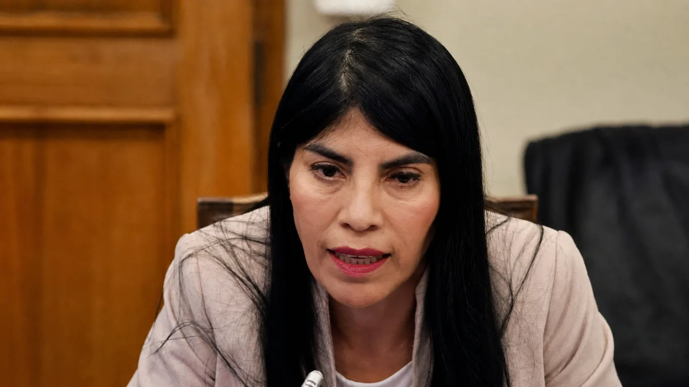 Ministra Lincolao propone una ley de IA flexible y llama a enfocarse en las oportunidades