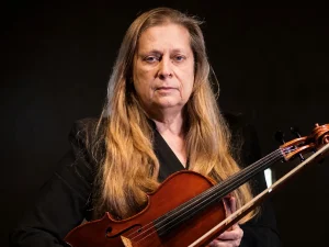 Muere violista Penélope Knuth tras accidente del bus de la Orquesta de Cámara de Chile en Valparaíso