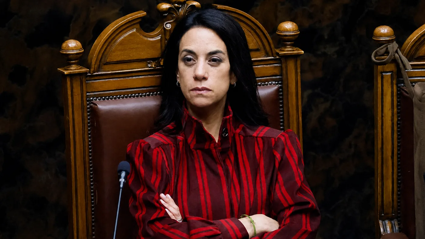 Paulina Núñez pide ampliar el plan de empleo y cuestiona recorte a computadores escolares
