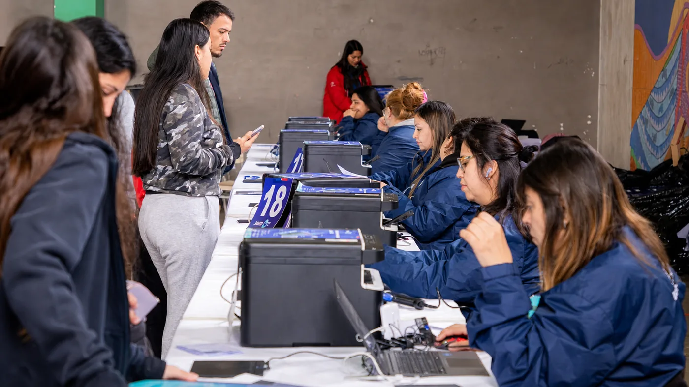 Peñalolén financiará computadores para estudiantes de séptimo básico tras falta de recursos para “Yo elijo mi PC”