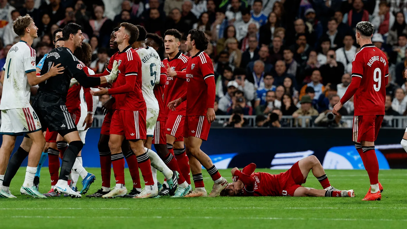 Sevilla ironiza con el Louvre y cuestiona arbitraje tras derrota ante Real Madrid