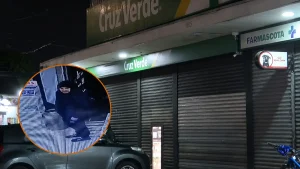Tres detenidos tras robo a farmacia y persecución en Providencia